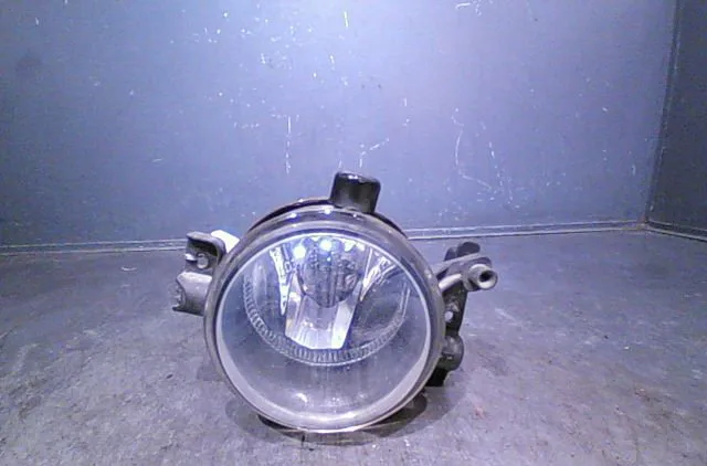 Phare antibrouillard avant droit Ford FOCUS C-MAX (DM2) 1.6 tdci (2003-2007) occasion