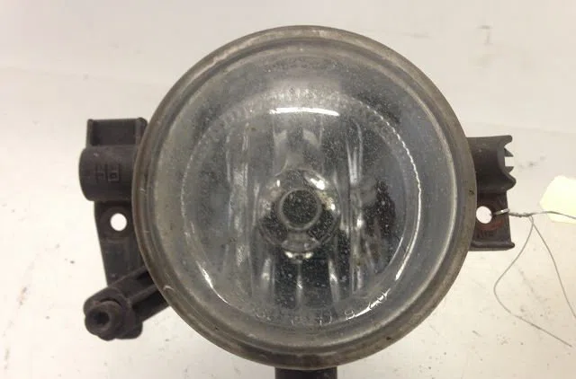 Phare antibrouillard avant droit Ford FOCUS C-MAX (DM2) 2.0 tdci (2003-2007) occasion