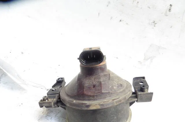 Phare antibrouillard avant droit FORD FOCUS CMAX I 2006 occasion