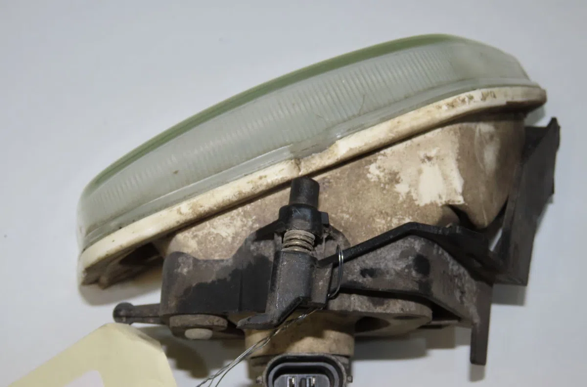 Phare antibrouillard avant droit Ford FOCUS I Clipper (DNW) 1.8 tdci (2001-2004) occasion