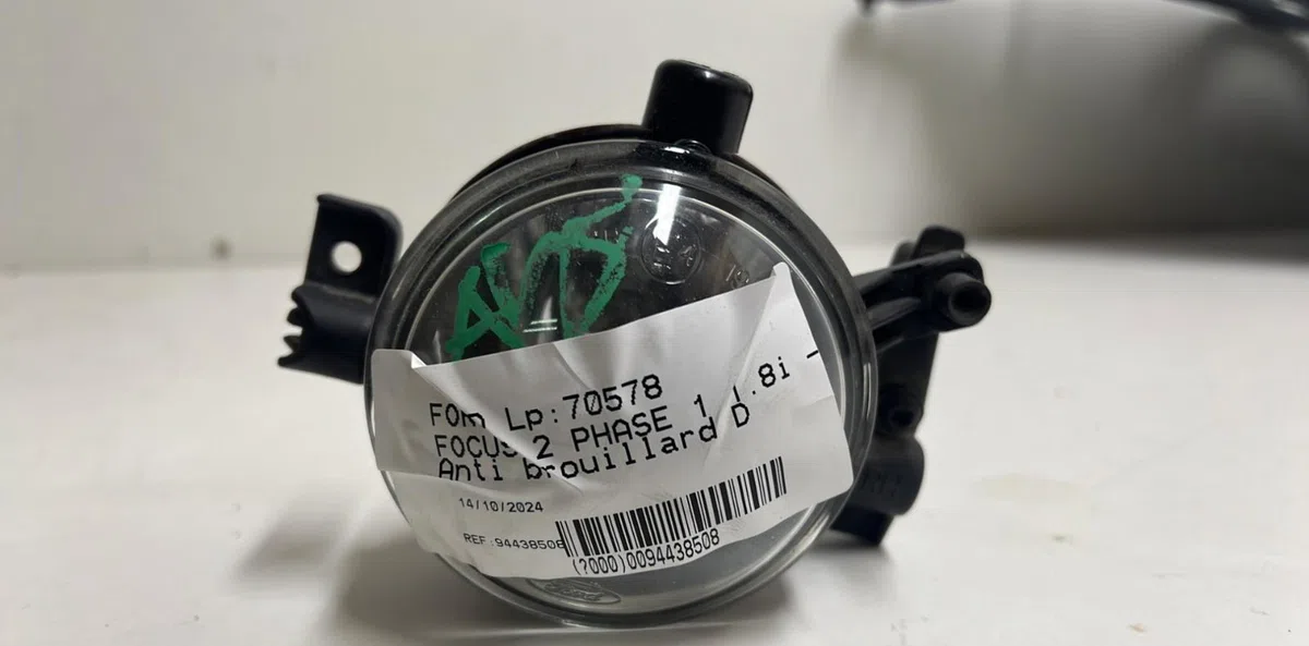 Phare antibrouillard avant droit Ford FOCUS II (DA_, HCP, DP) 1.8 flexifuel (2006-2012) occasion