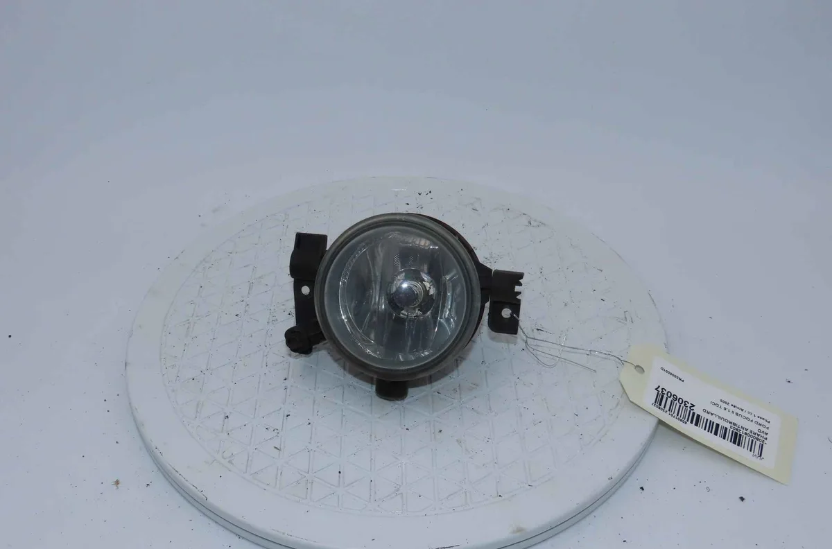 Phare antibrouillard avant droit FORD FOCUS II occasion