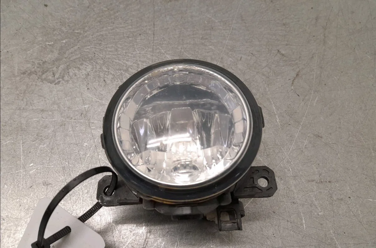 Phare antibrouillard avant droit Ford KA III (UK, FK) 1.2 (2016) occasion