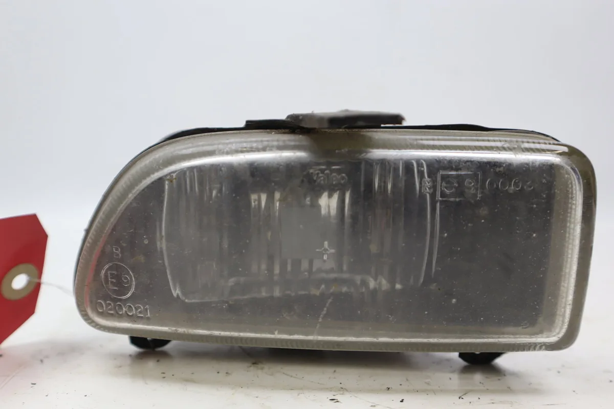 Phare antibrouillard avant droit Ford MONDEO I (GBP) 1.8 td (1993-1996) occasion