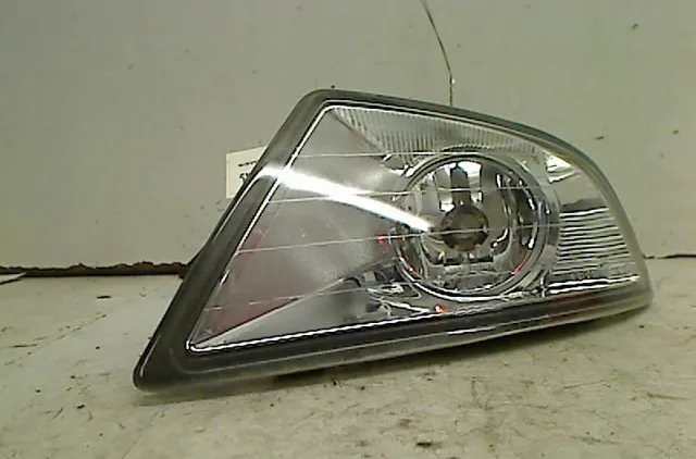 Phare antibrouillard avant droit Ford MONDEO III (B5Y) 2.0 tdci (2001-2007) 5 portes occasion