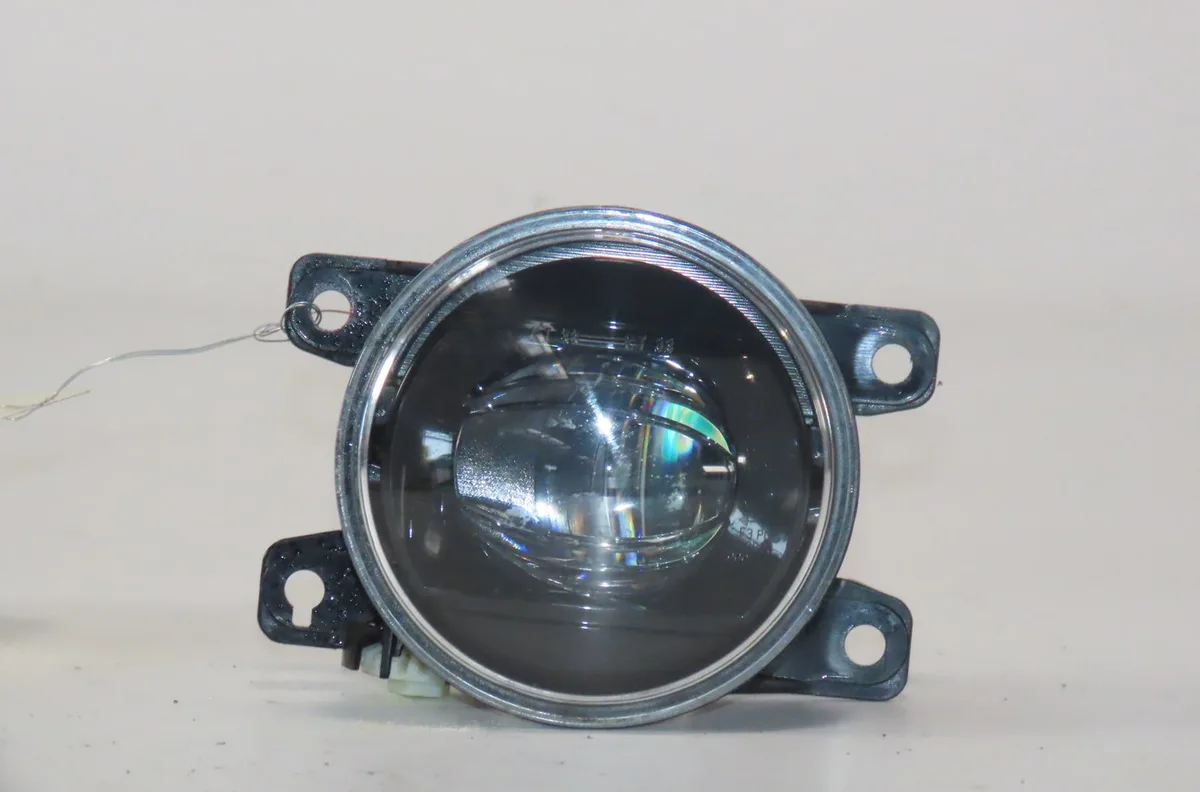 Phare antibrouillard avant droit Honda CIVIC XI 3-5 portes (FL) 2.0 e:hev (2022) occasion