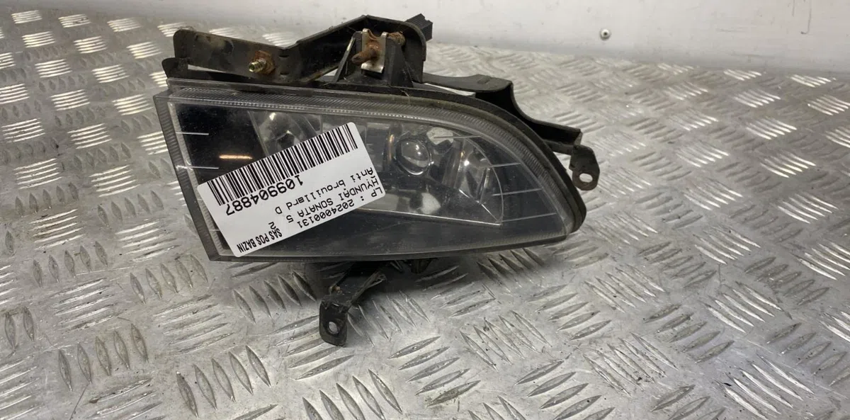 Phare antibrouillard avant droit HYUNDAI SONATA 5 occasion