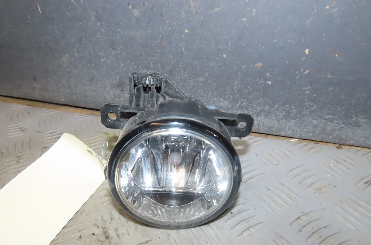 Phare antibrouillard avant droit Jeep RENEGADE SUV (BU, B1, BV) 1.0 gse t3 (2018) occasion