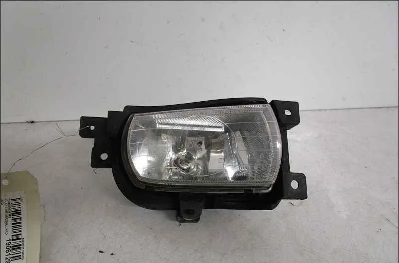 Phare antibrouillard avant droit KIA CARNIVAL II occasion