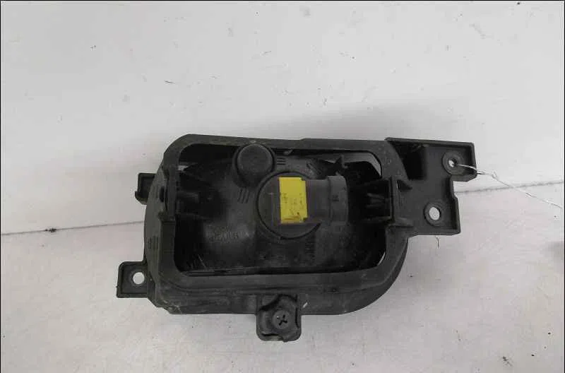 Phare antibrouillard avant droit KIA CARNIVAL II occasion