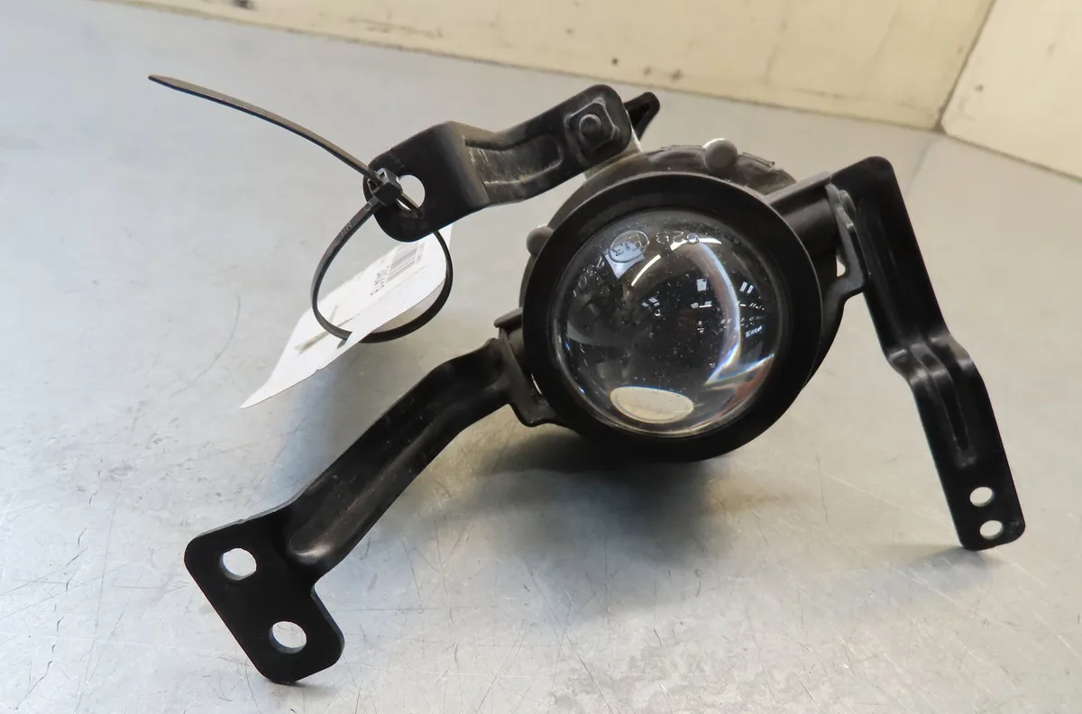 Phare antibrouillard avant droit Kia PRO CEE'D (ED) 1.6 crdi 115 (2008-2012) occasion