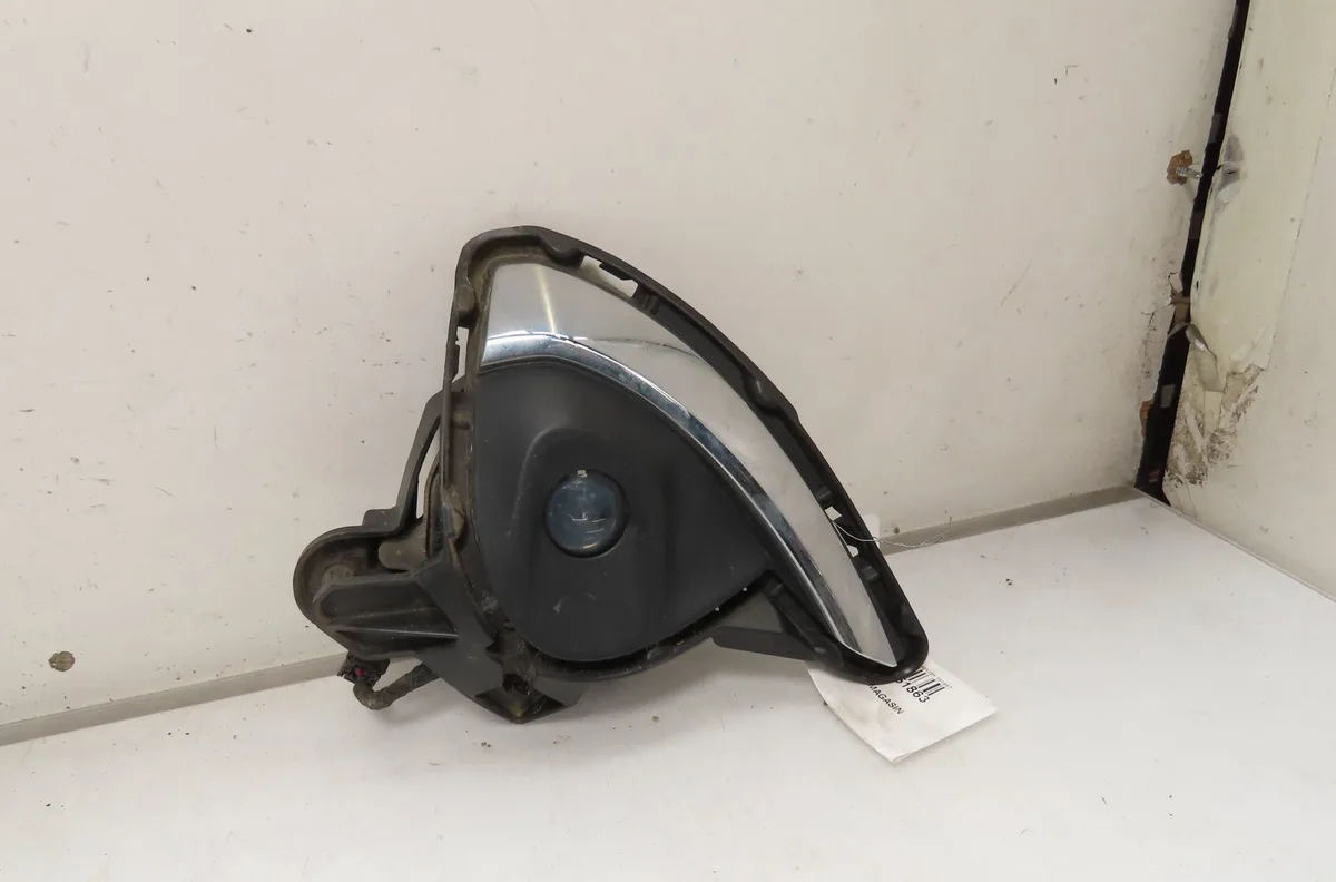 Phare antibrouillard avant droit Mazda 2 (DL, DJ) 1.5 skyactiv-g (djlfs) (2014) occasion