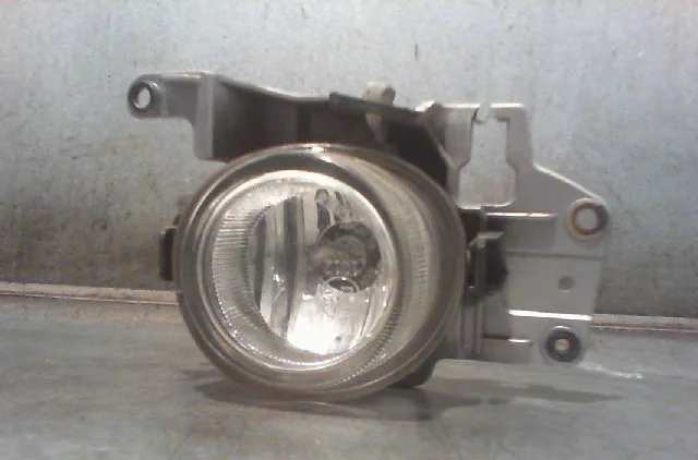 Phare antibrouillard avant droit MAZDA PREMACY Phase 1 07-1999--06-2005 occasion