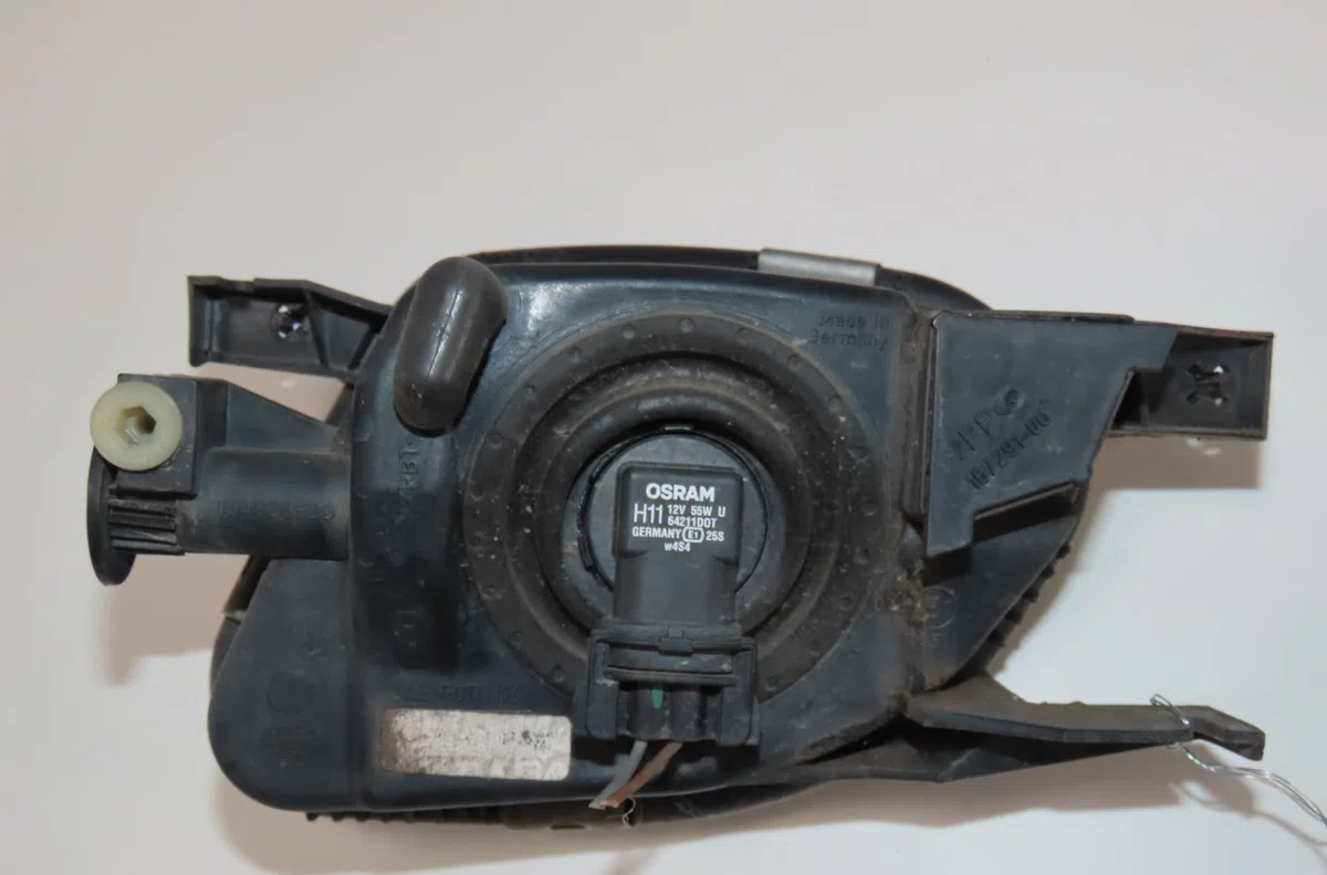 Phare antibrouillard avant droit Mercedes-benz CLASSE E (W211) E 320 cdi (211.026) (2002-2008) occasion