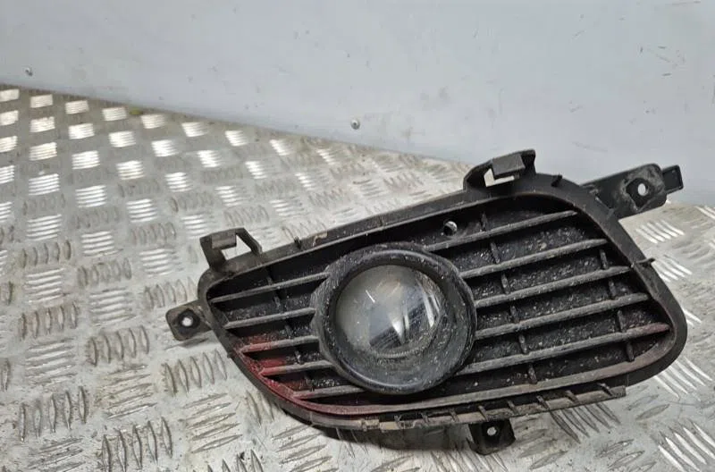 Phare antibrouillard avant droit MERCEDES CLASSE A 169 PHASE 1 occasion