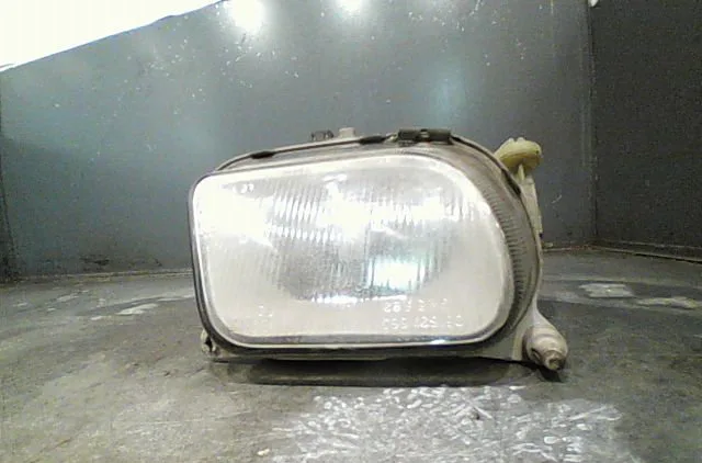 Phare antibrouillard avant droit MERCEDES E300 1996 occasion