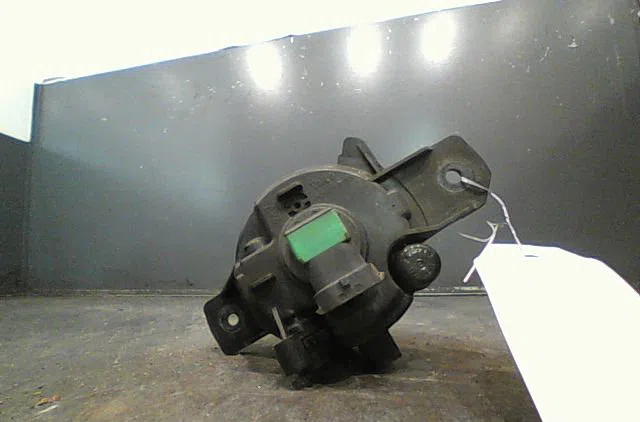Phare antibrouillard avant droit NISSAN MICRA 2006 occasion