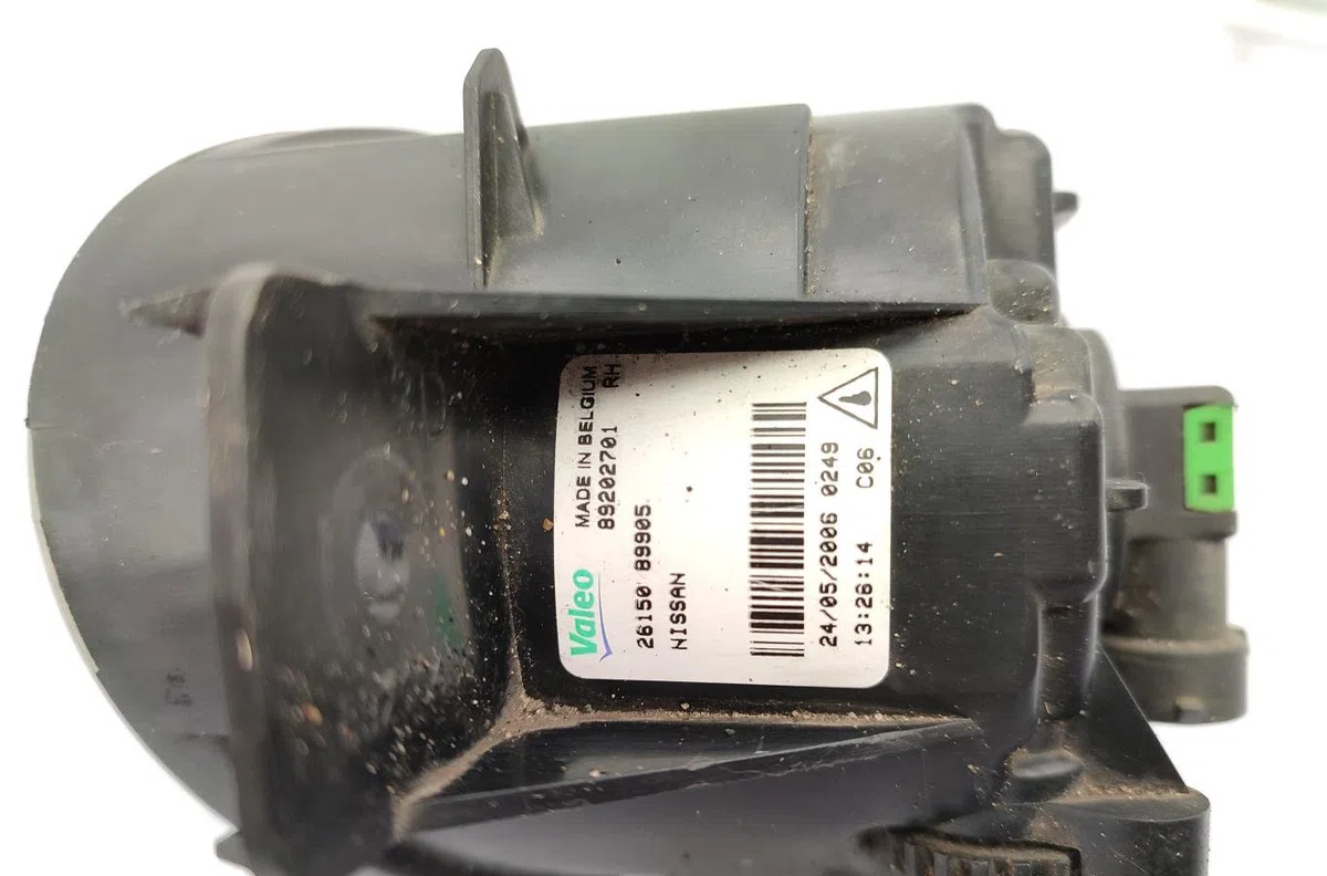 Phare antibrouillard avant droit NISSAN MICRA 3 PHASE 2 occasion