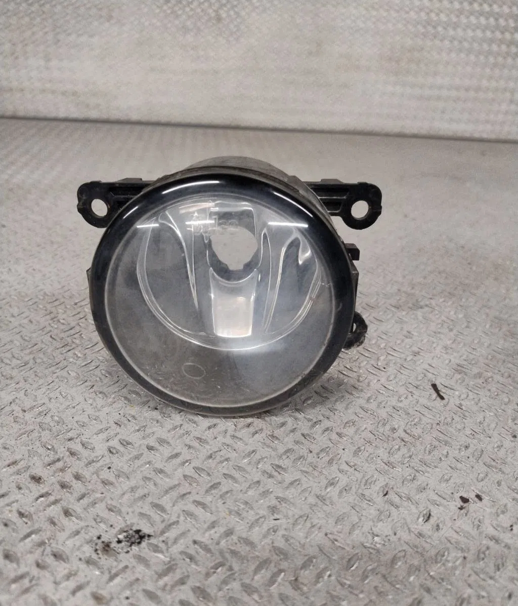 Phare antibrouillard avant droit NISSAN NAVARA 1  0 occasion