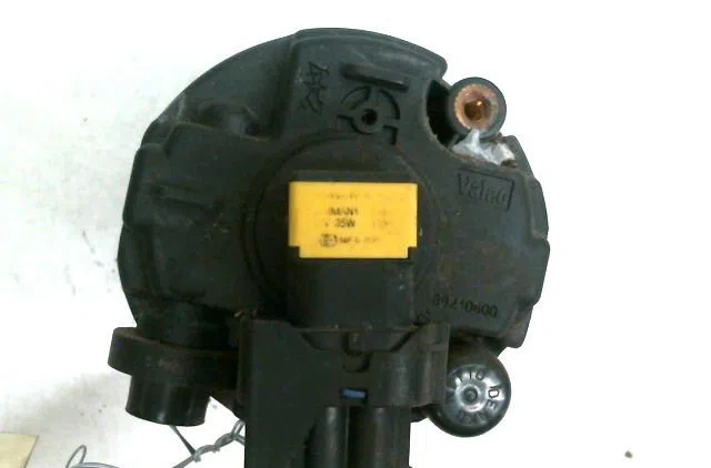Phare antibrouillard avant droit NISSAN NOTE occasion
