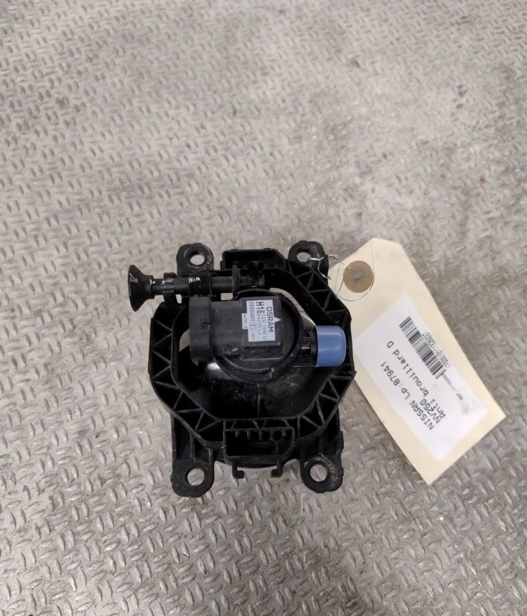 Phare antibrouillard avant droit NISSAN NV250  NV250 occasion