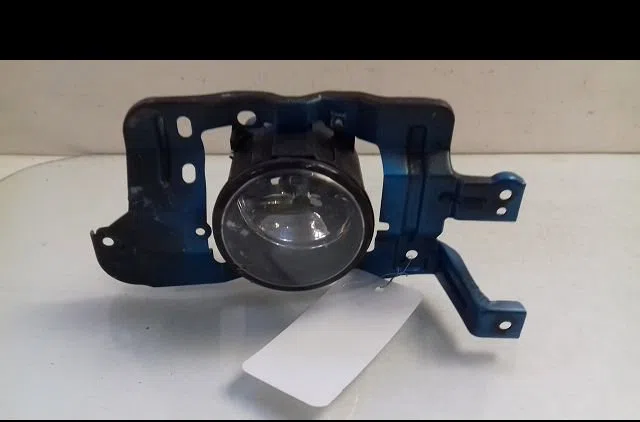 Phare antibrouillard avant droit Nissan PIXO (UA0) 1.0 (2009) 5 portes occasion