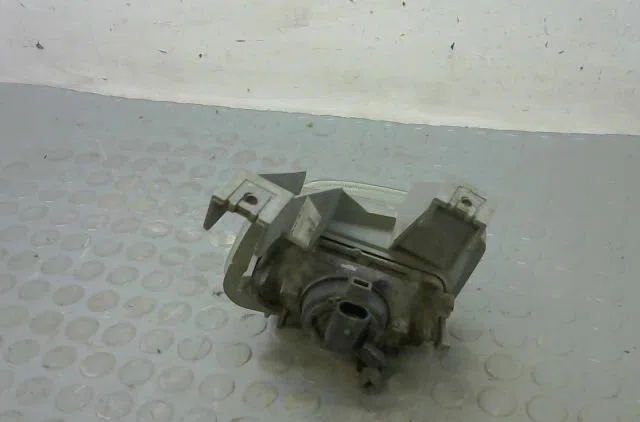 Phare antibrouillard avant droit Opel ASTRA F Break (T92) 1.7 tds (f35, m35) (1991-1998) occasion