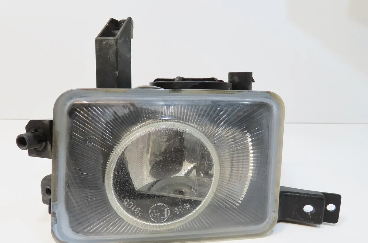 Phare antibrouillard avant droit Opel CORSA C (X01) 1.7 dti (f08, f68) (2000-2009) 5 portes occasion