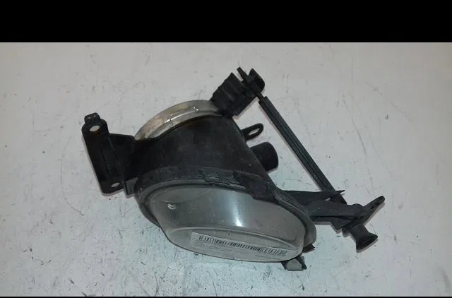 Phare antibrouillard avant droit Opel CORSA D (S07) 1.3 cdti (l08, l68) (2006-2014) 3 portes occasion