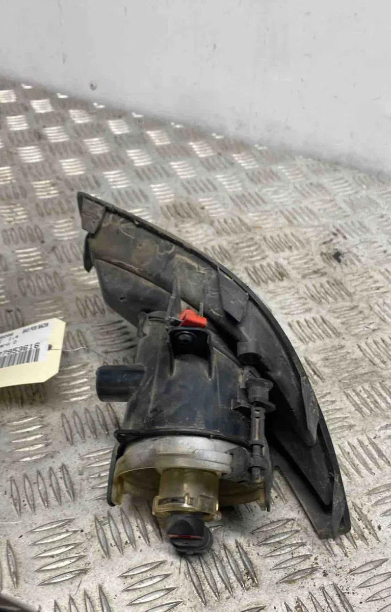 Phare antibrouillard avant droit OPEL CORSA E occasion