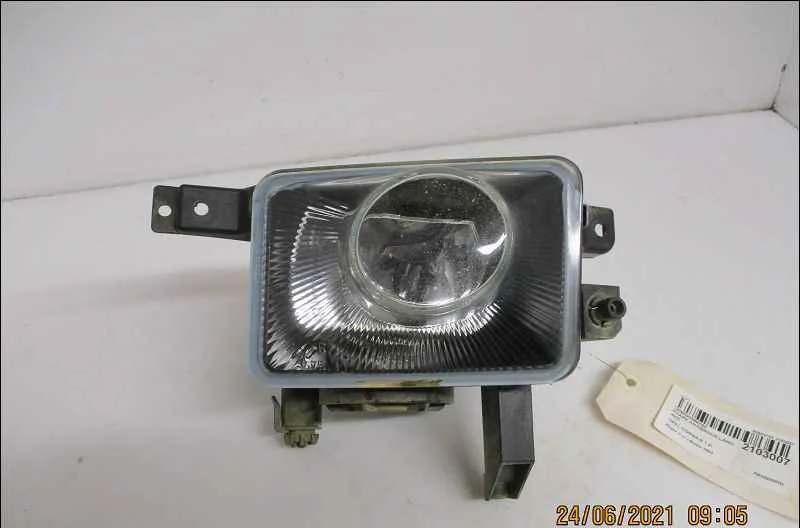 Phare antibrouillard avant droit OPEL CORSA III occasion