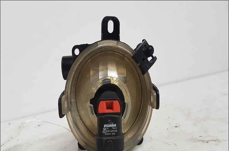 Phare antibrouillard avant droit OPEL CORSA IV occasion