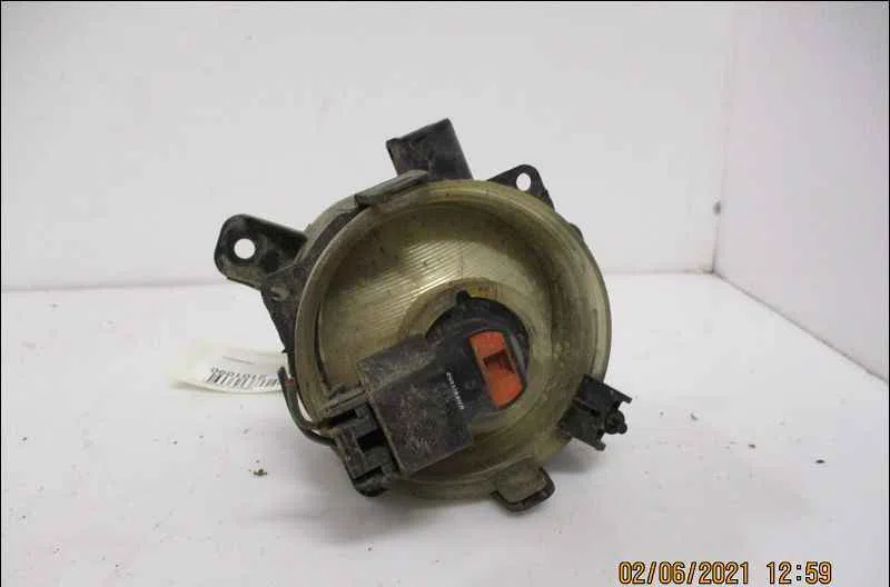 Phare antibrouillard avant droit OPEL MERIVA II occasion