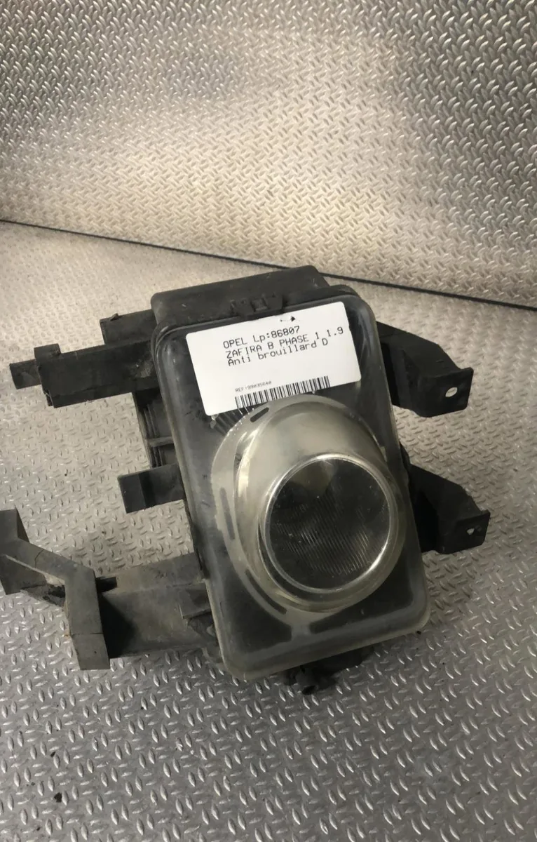 Phare antibrouillard avant droit OPEL ZAFIRA B ZAFIRA B PHASE 1 occasion