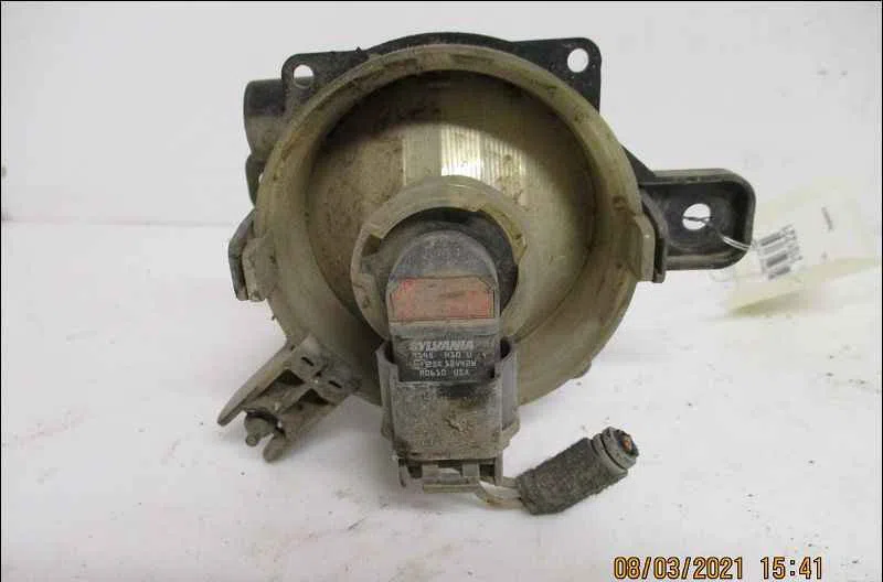 Phare antibrouillard avant droit OPEL ZAFIRA II occasion
