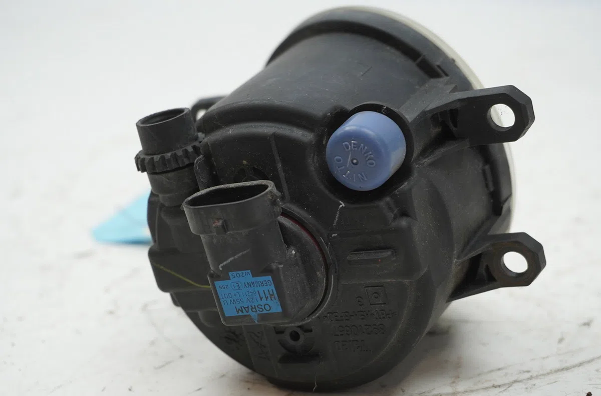 Phare antibrouillard avant droit Peugeot 107 (PM_, PN_) 1.0 (2005-2014) 3 portes occasion