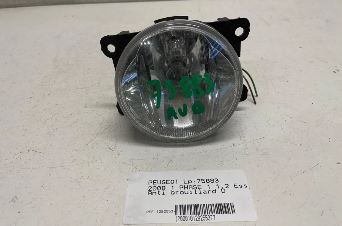 Phare antibrouillard avant droit Peugeot 2008 I (CU_) 1.2 vti (2013-2018) occasion