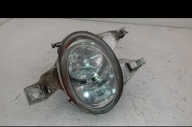 Phare antibrouillard avant droit Peugeot 206 CC (2D) 1.6 16v (2dnfuf, 2dnfur) (2000-2007) 2 portes occasion