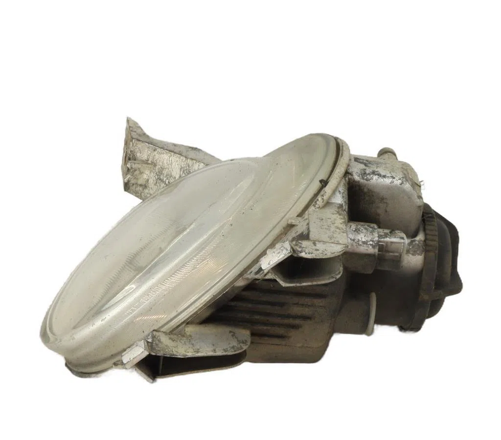 Phare antibrouillard avant droit PEUGEOT 206 PHASE 1 BREAK occasion
