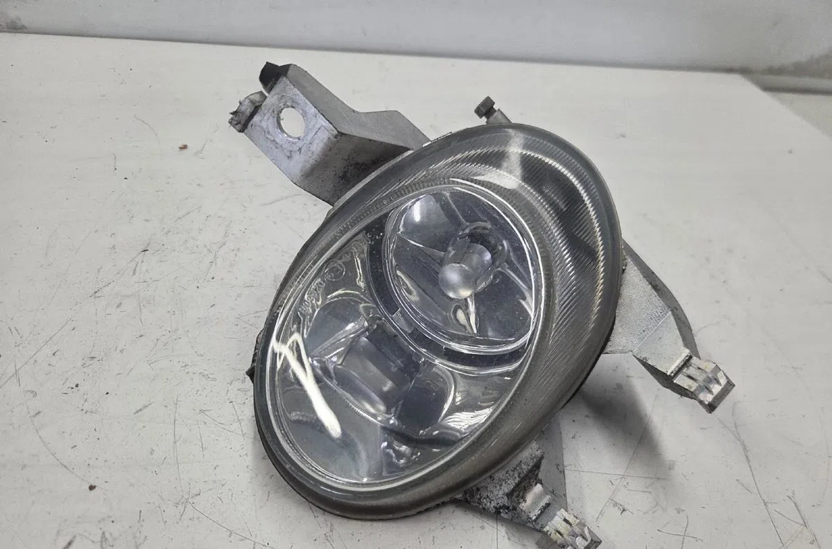 Phare antibrouillard avant droit PEUGEOT 206 PHASE 1 occasion