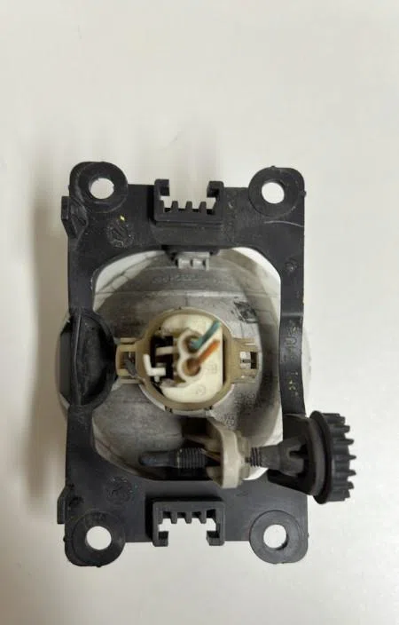 Phare antibrouillard avant droit Peugeot 207-207 (WA_, WC_) 1.4 hdi (2006-2015) 5 portes occasion