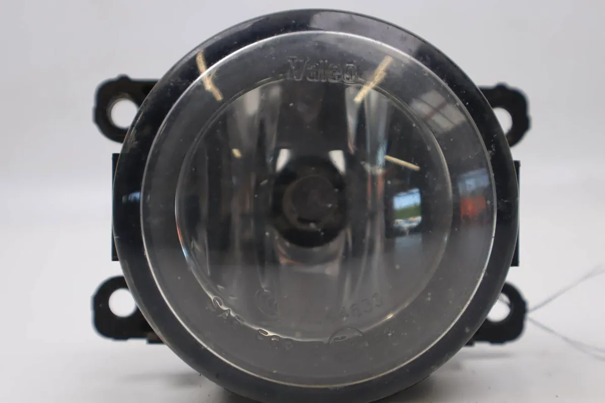 Phare antibrouillard avant droit Peugeot 207 SW (WK_) 1.6 hdi (2007-2012) 5 portes occasion