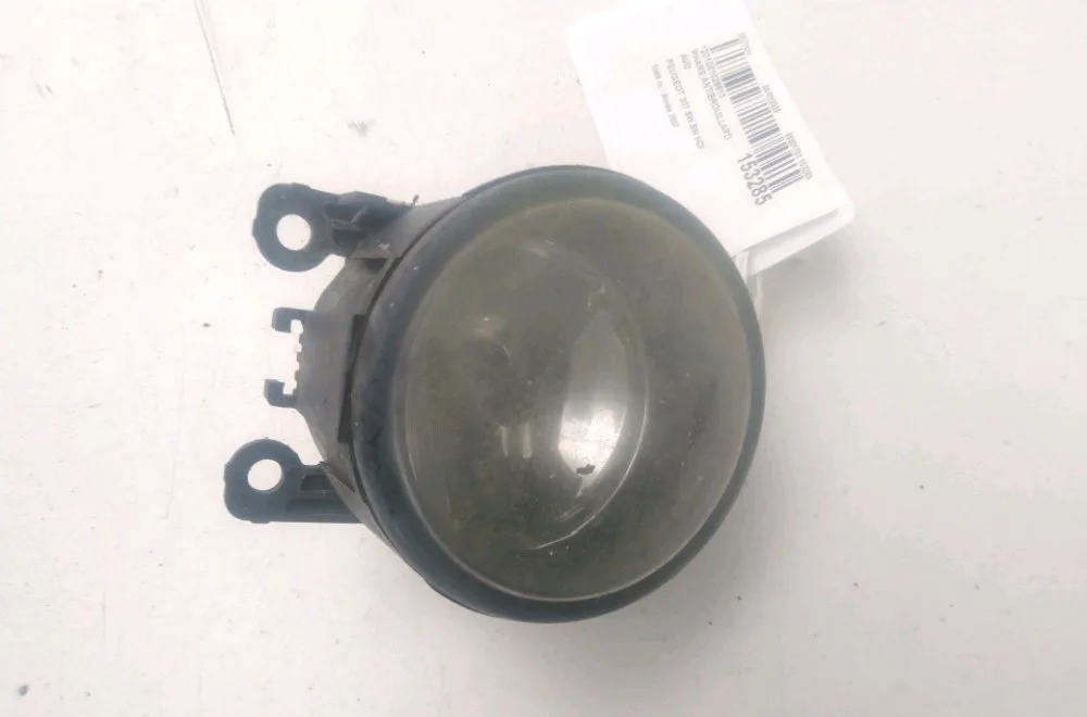 Phare antibrouillard avant droit Peugeot 307 Break (3E) 1.6 hdi 110 (2004-2008) 5 portes occasion