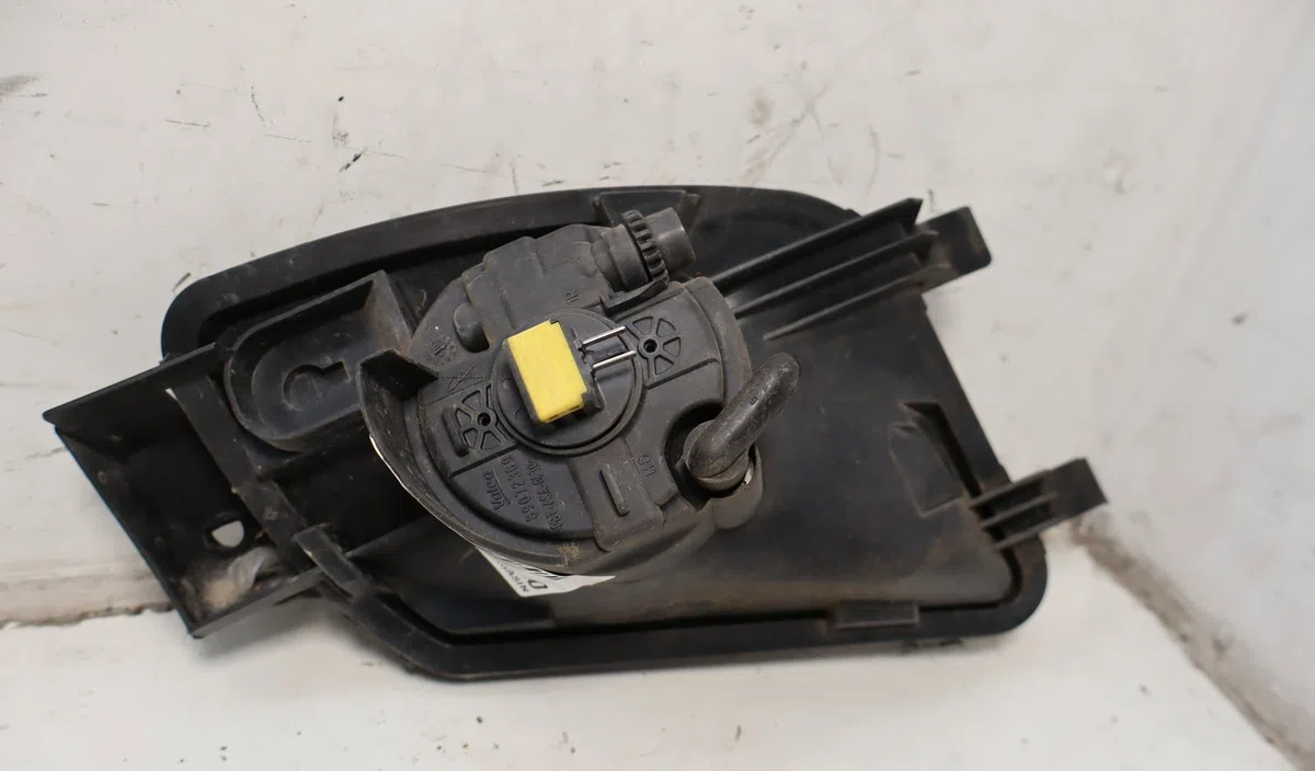 Phare antibrouillard avant droit Peugeot 308 CC (4B_) 2.0 hdi (2009-2012) occasion