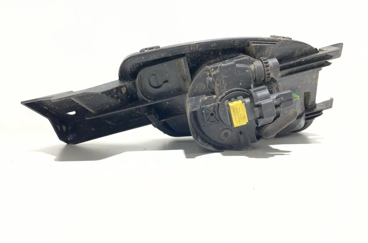 Phare antibrouillard avant droit Peugeot 308 I (4A_, 4C_) 1.6 hdi (2007-2014) 5 portes occasion