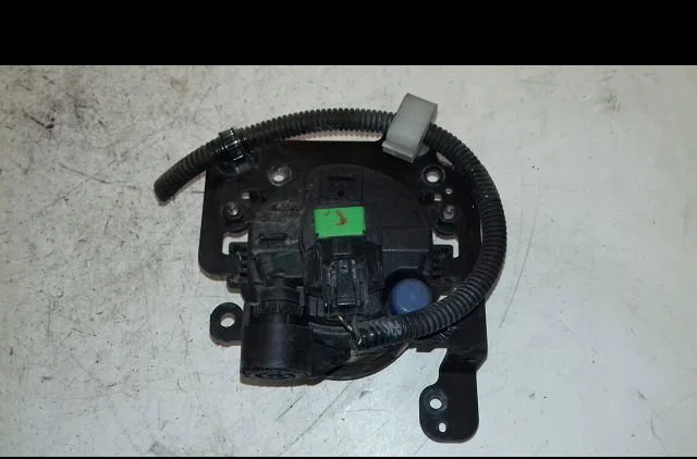 Phare antibrouillard avant droit Peugeot 4007 (VU_, VV_) 2.2 hdi (2007-2013) occasion