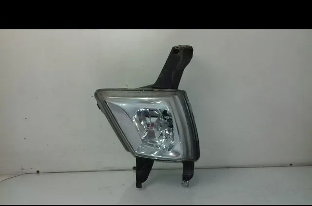 Phare antibrouillard avant droit Peugeot 407 (6D_) 2.0 hdi 135 (6drhrh, 6drhre, 6drhrg, 6drhrj) (2004-2010) 4 portes occ