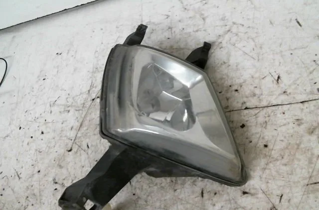 Phare antibrouillard avant droit Peugeot 407 (6D_) 2.2 hdi 170 (6d4hth) (2006-2010) occasion