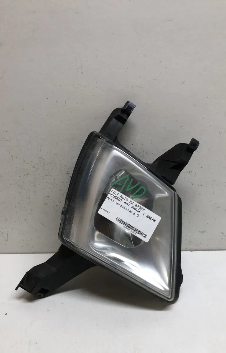 Phare antibrouillard avant droit Peugeot 407 SW (6E_) 1.6 hdi 110 (2004-2010) 5 portes occasion