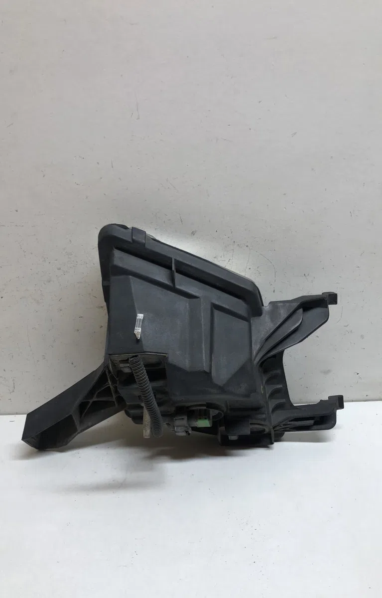 Phare antibrouillard avant droit Peugeot 407 SW (6E_) 1.6 hdi 110 (2004-2010) 5 portes occasion